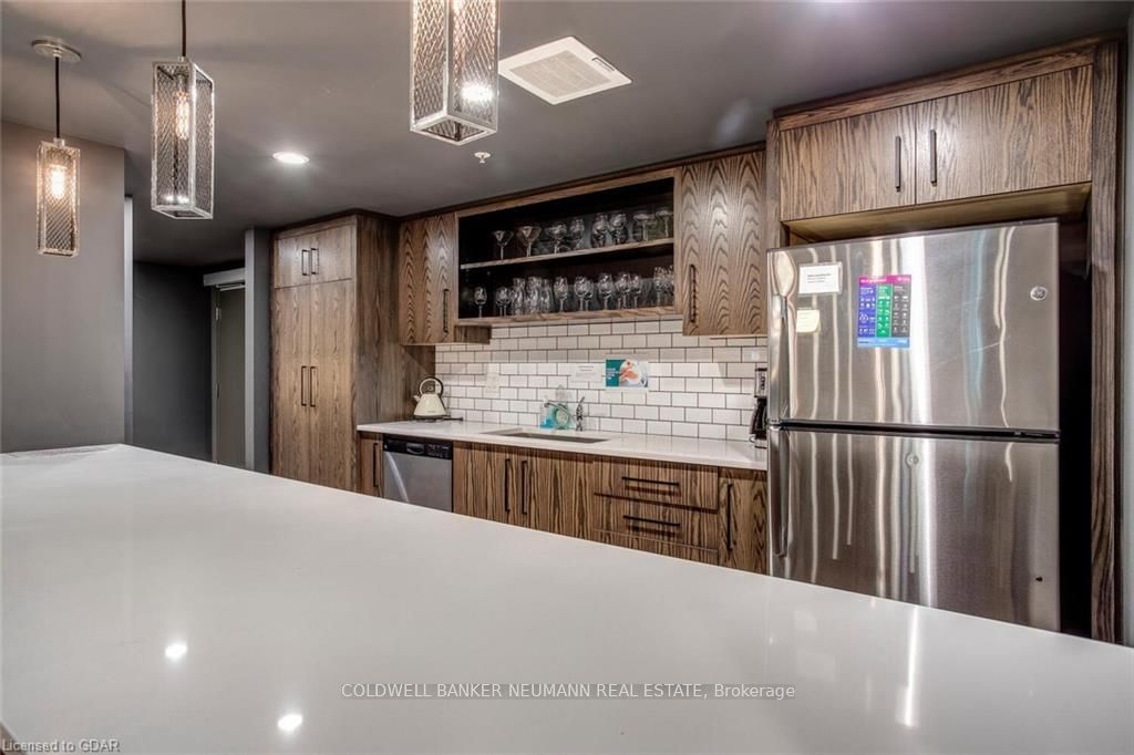 53 Arthur St S, #504