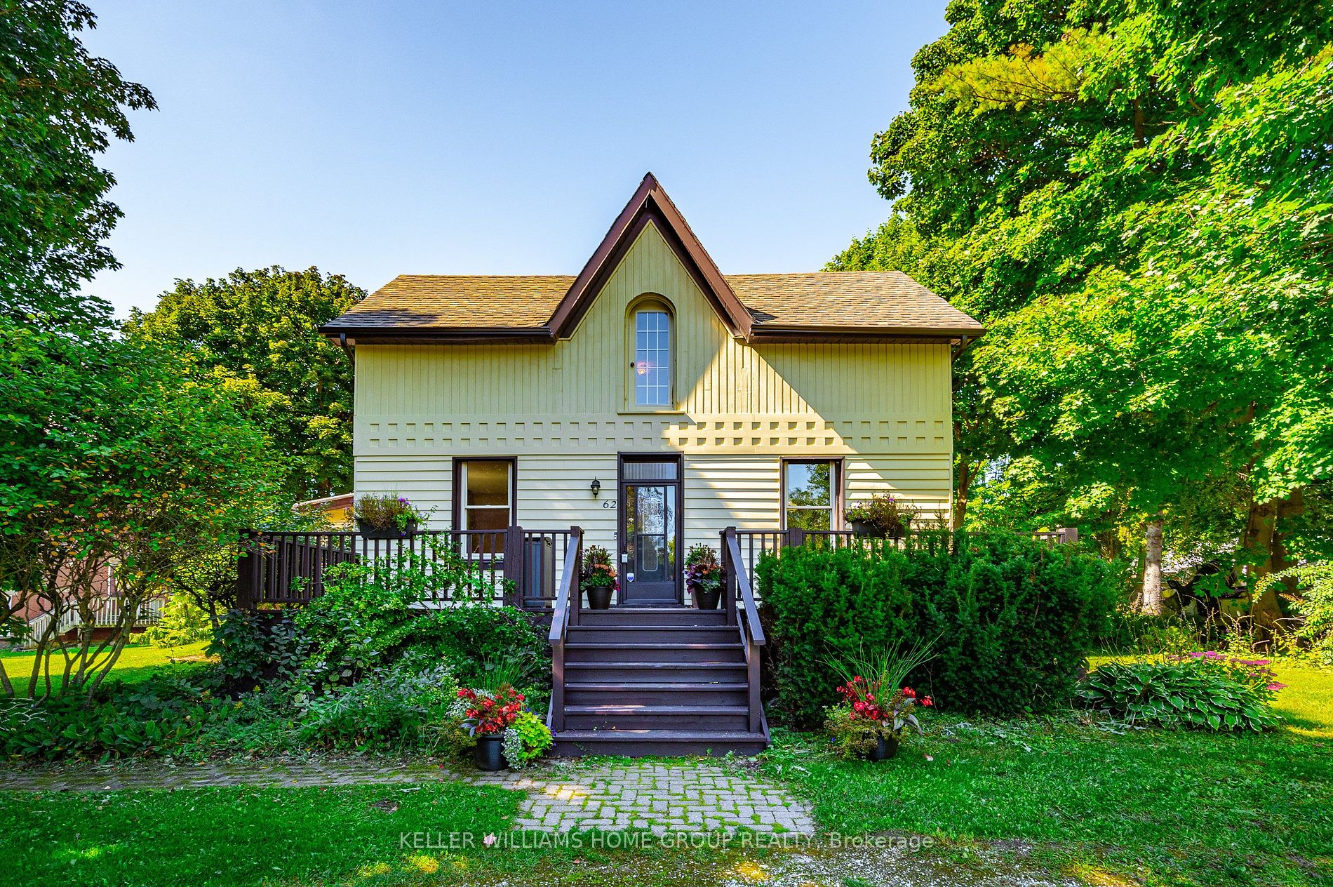 62 Main Street S