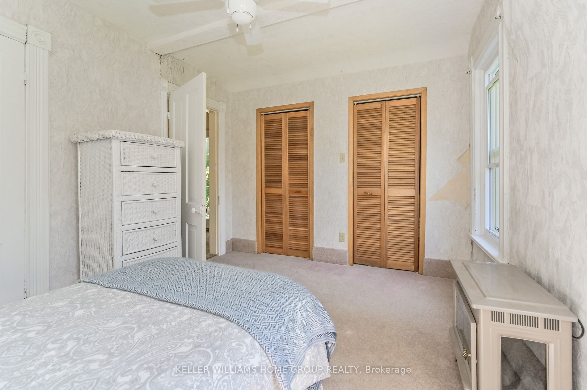 62 Main Street S