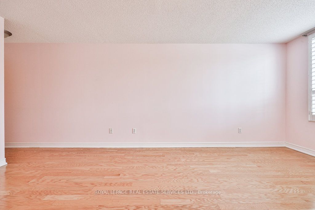 5 Ogilvie Street, #201