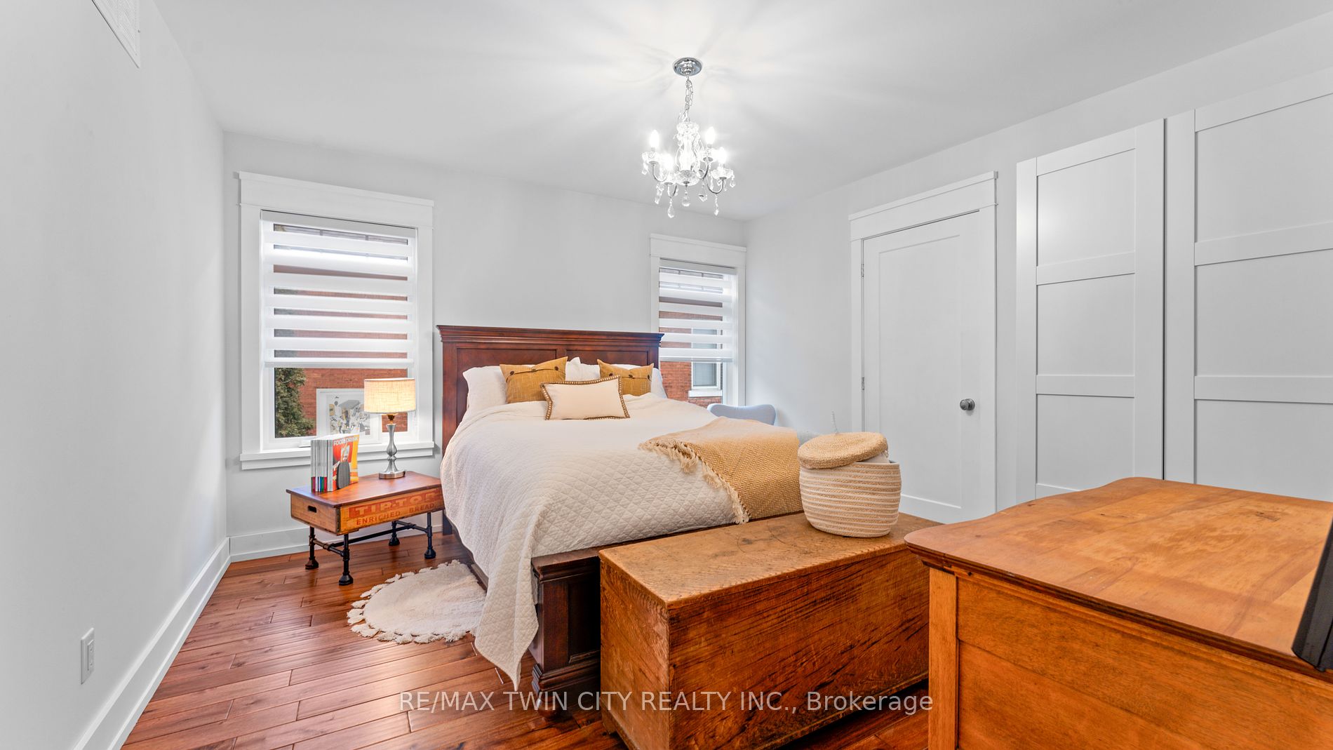 514 George St