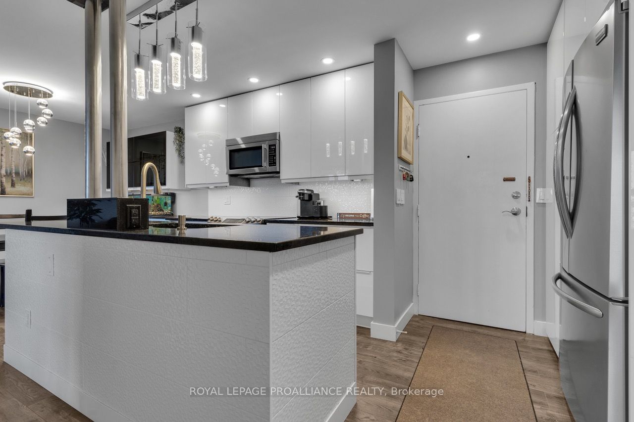 334 Queen Mary Road, #412