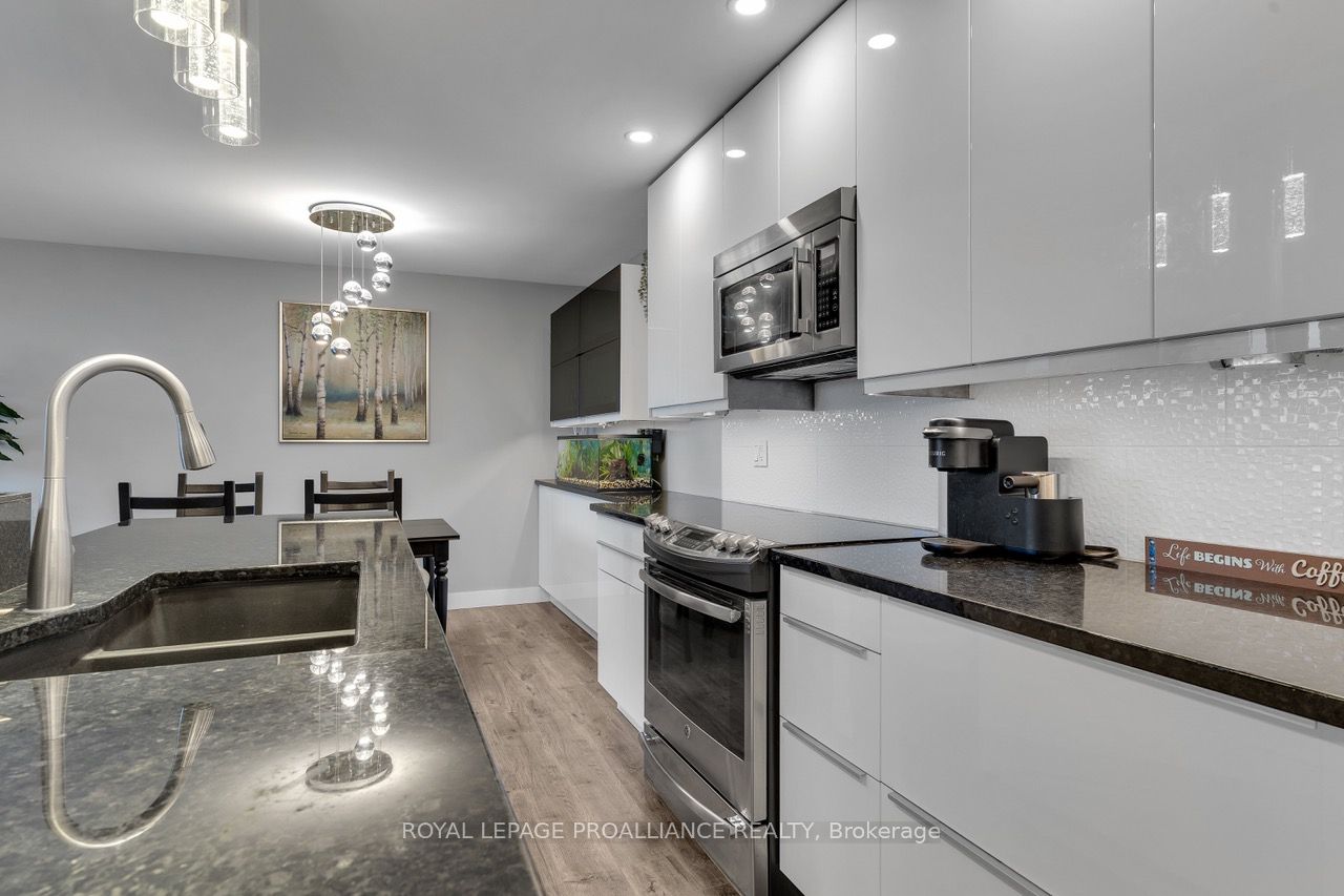 334 Queen Mary Road, #412