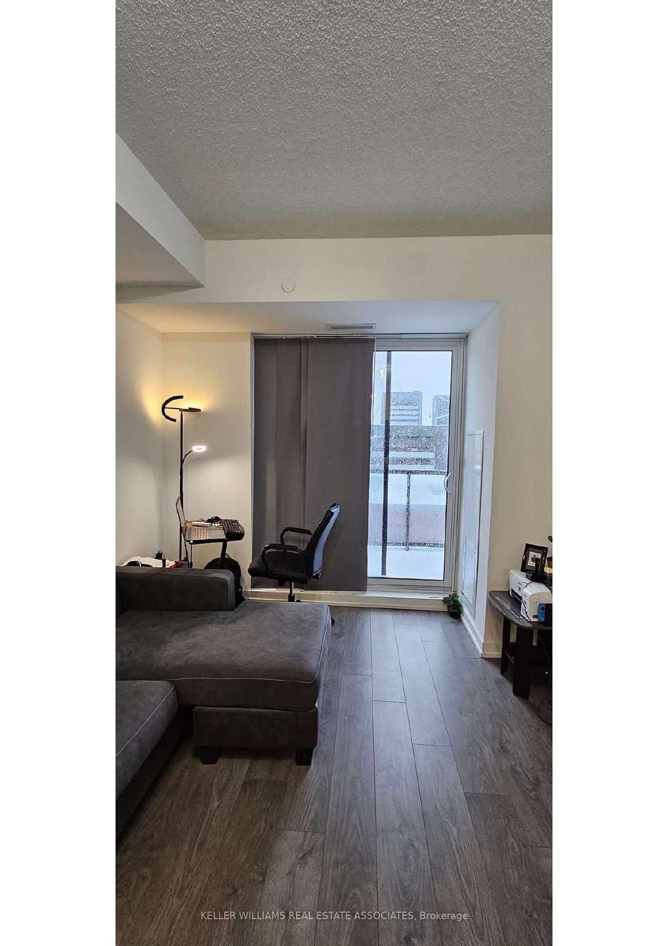 55 Duke St W, #409