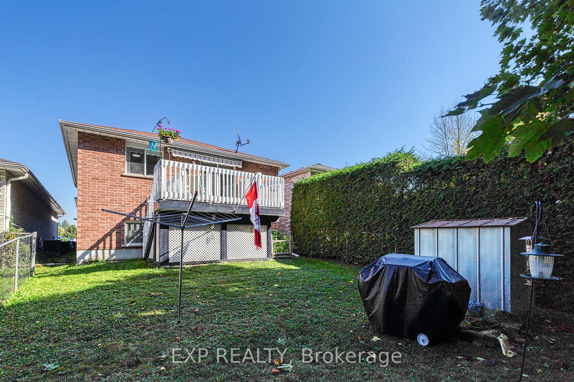 205 Carroll Cres