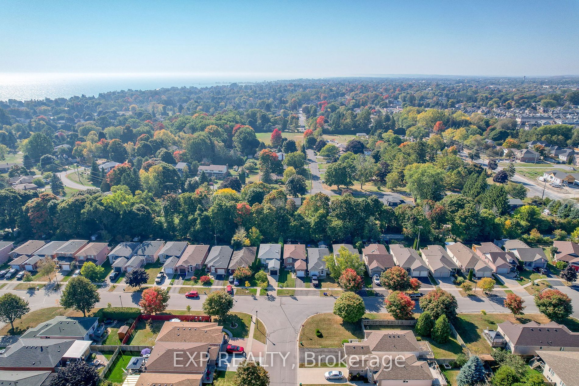 205 Carroll Cres