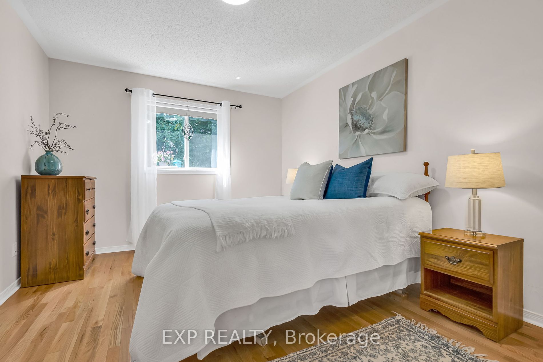 205 Carroll Cres