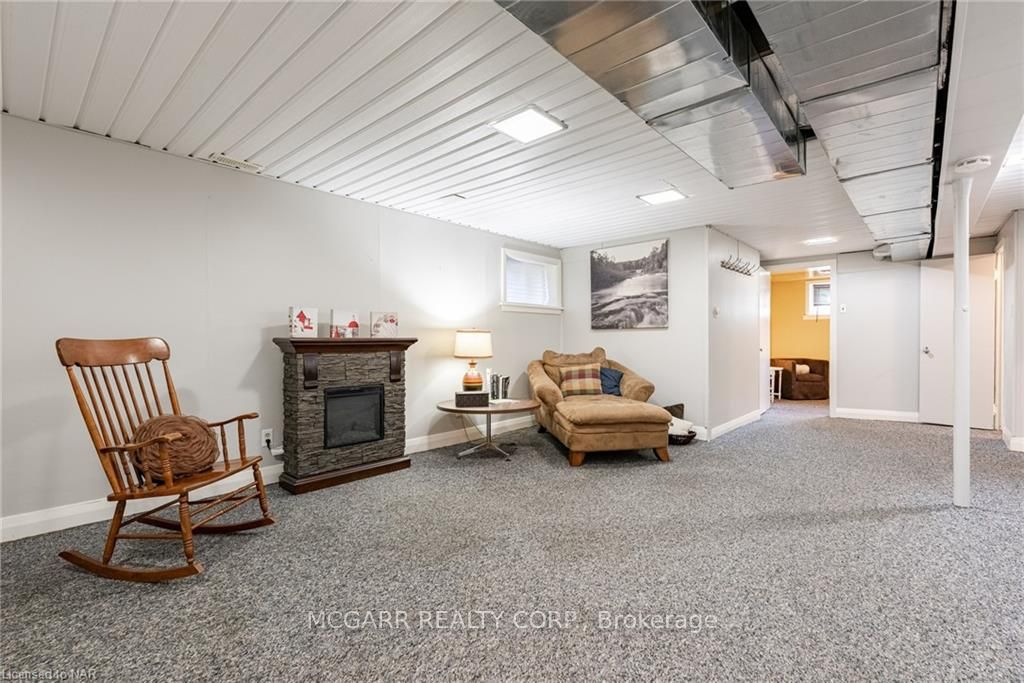 10 Woodruff Ave