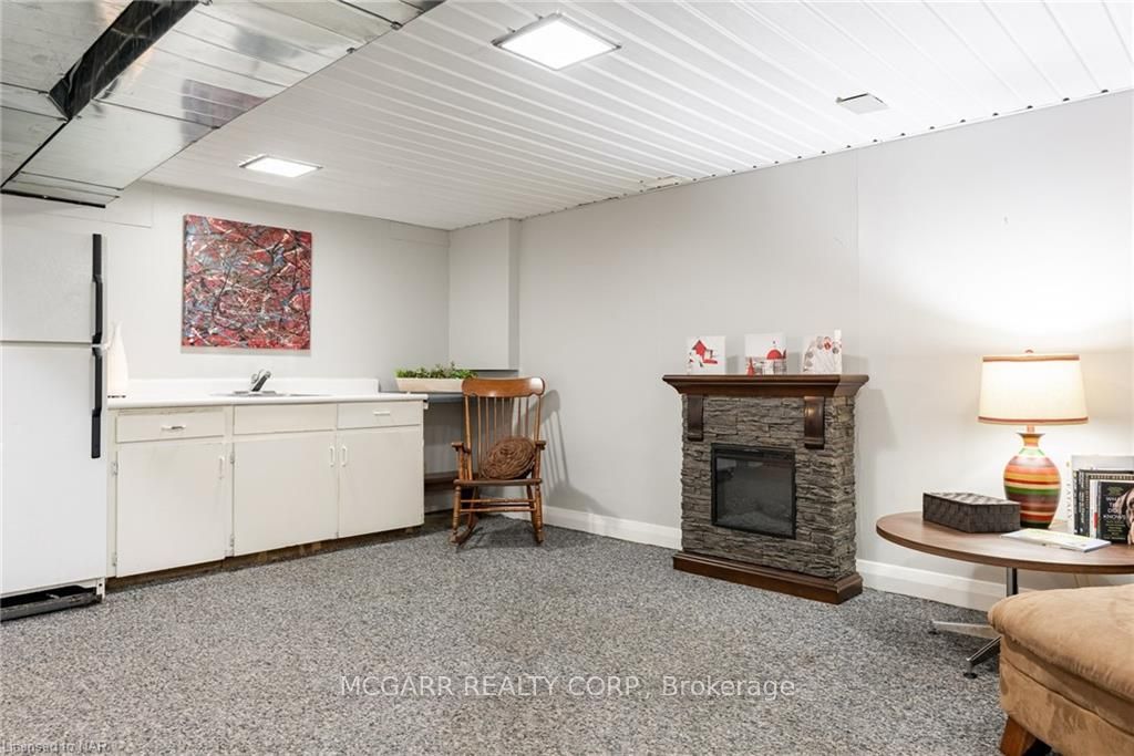 10 Woodruff Ave