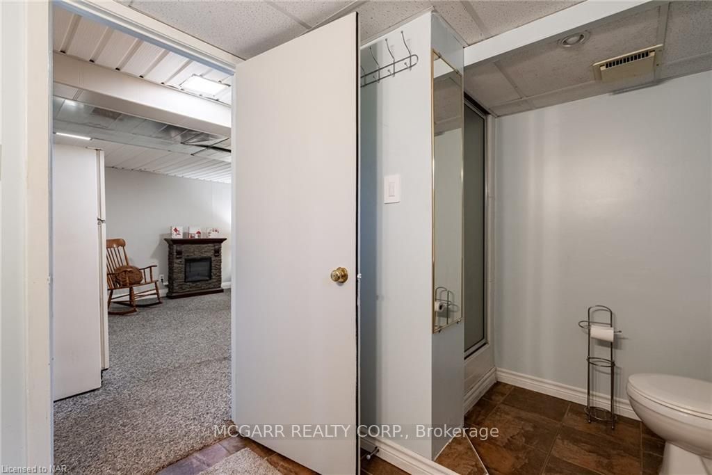 10 Woodruff Ave