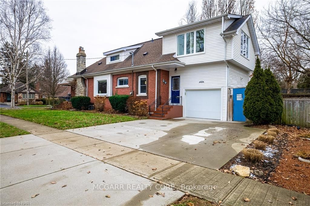 10 Woodruff Ave