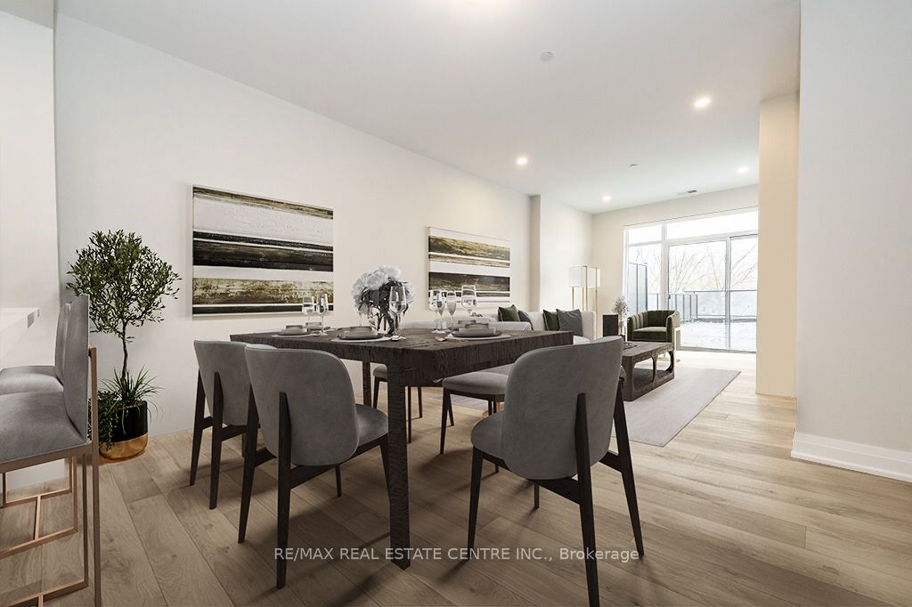 71 Wyndham Street S, #203