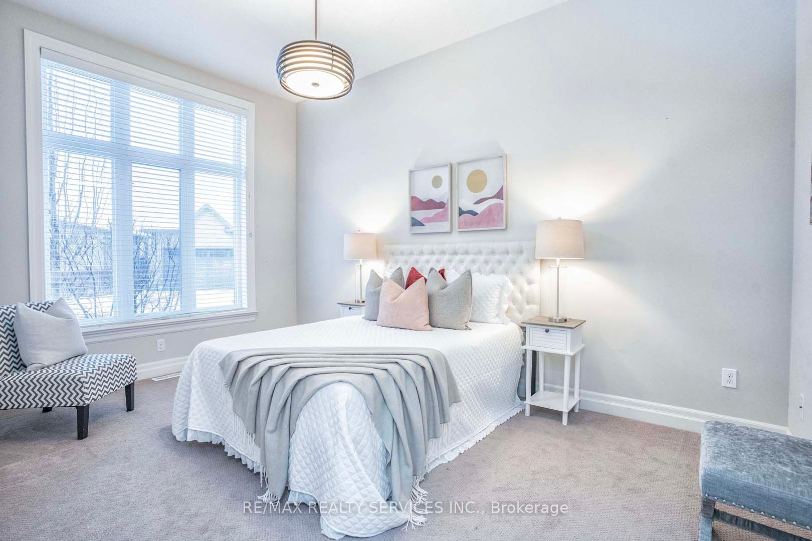 2290 Torrey Pines Way, #26