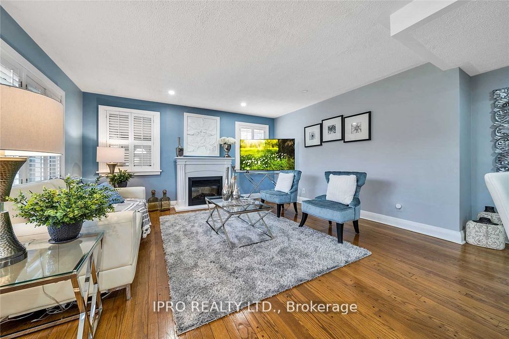 526 Anson Dr