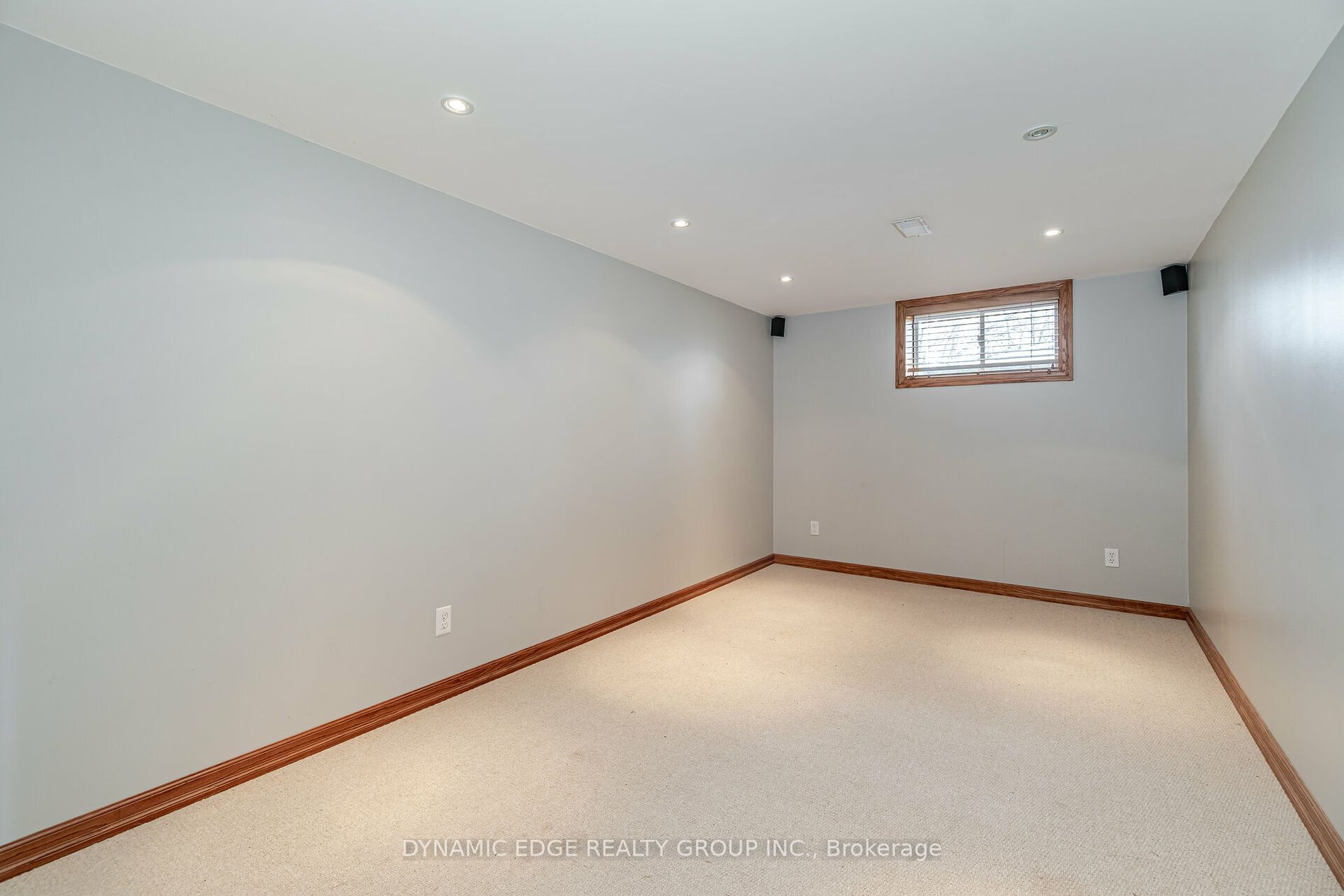 9 Crawford Dr E