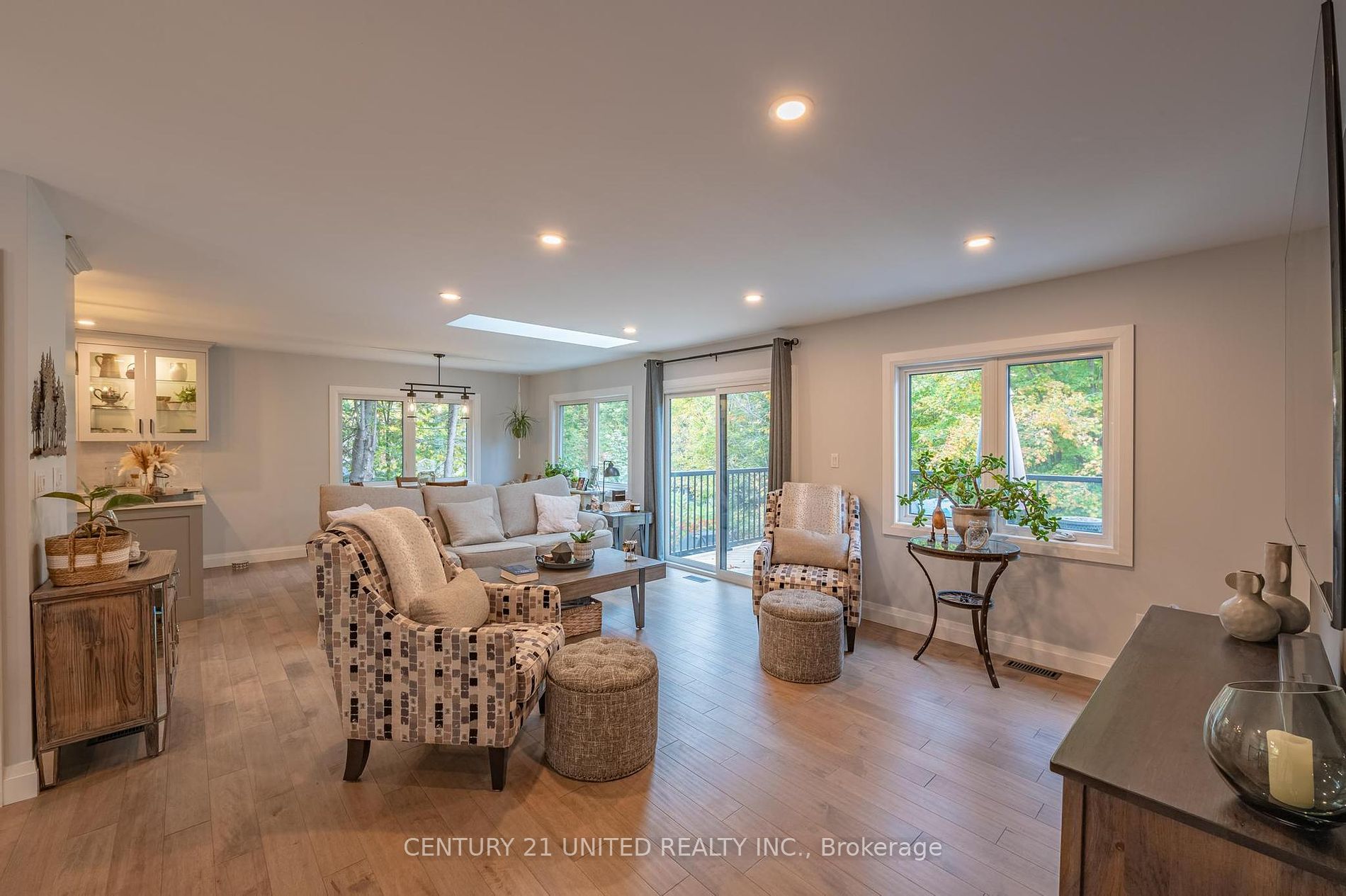24 Cliffside Drive