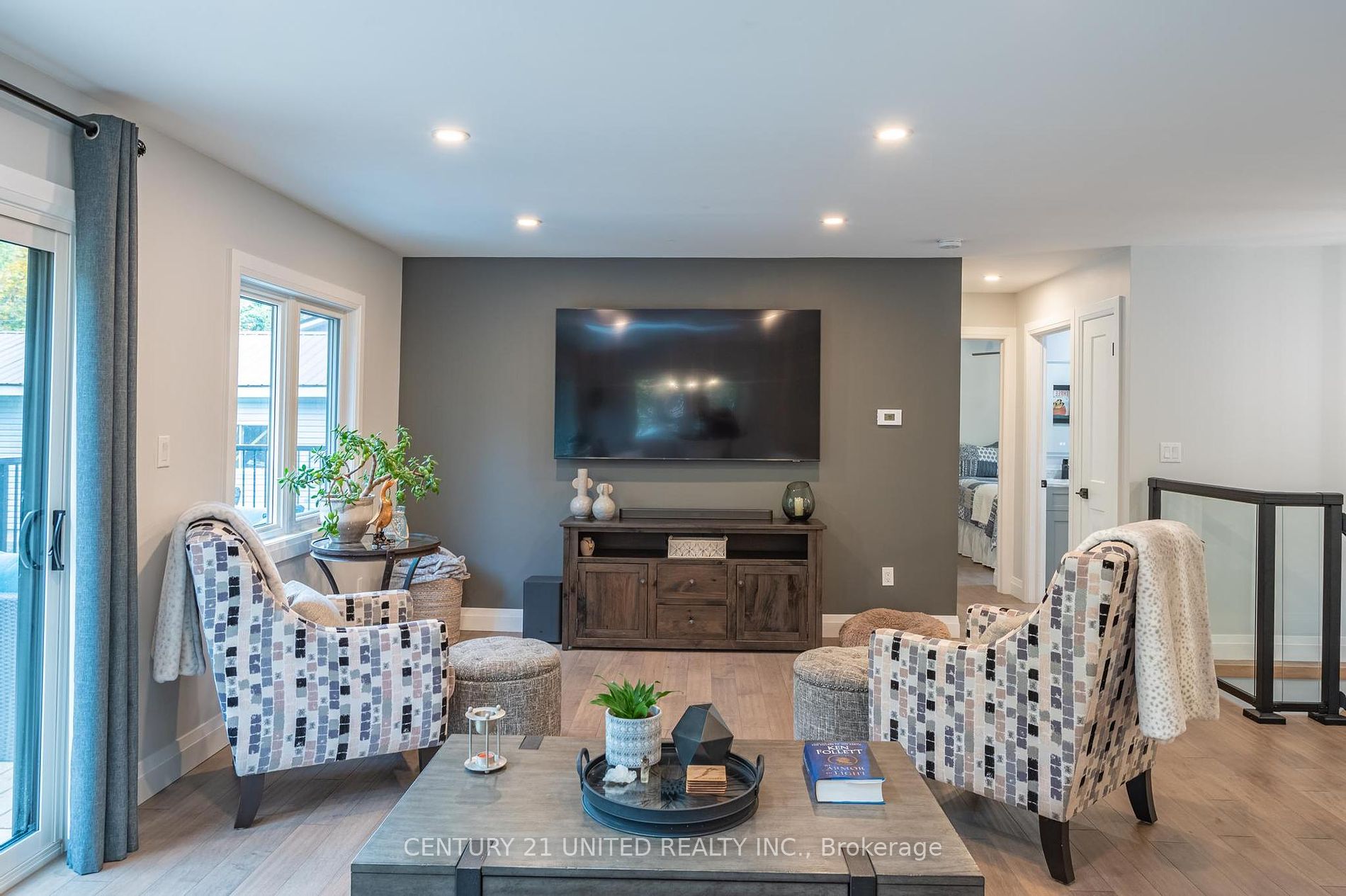 24 Cliffside Drive