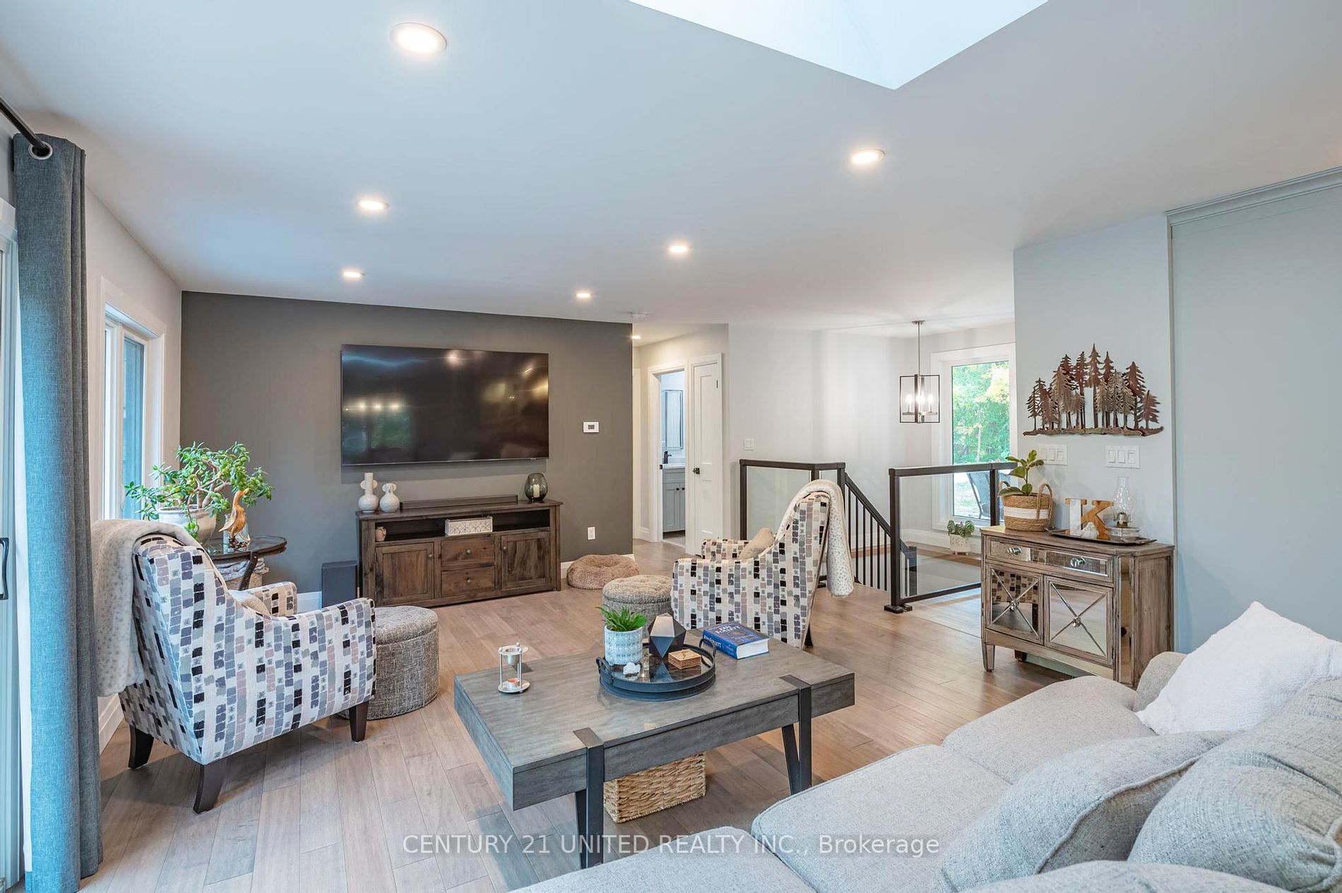24 Cliffside Drive