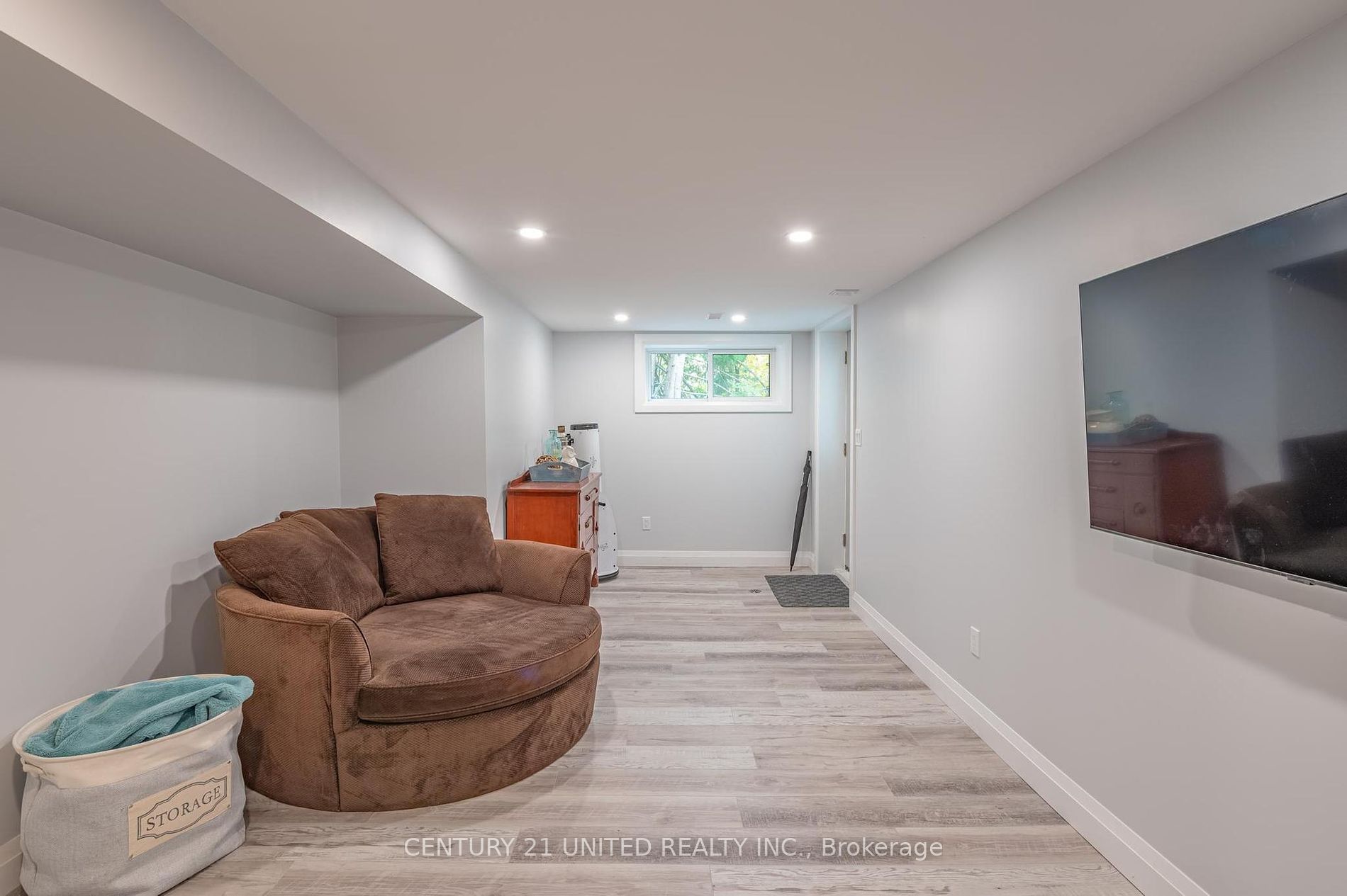 24 Cliffside Drive