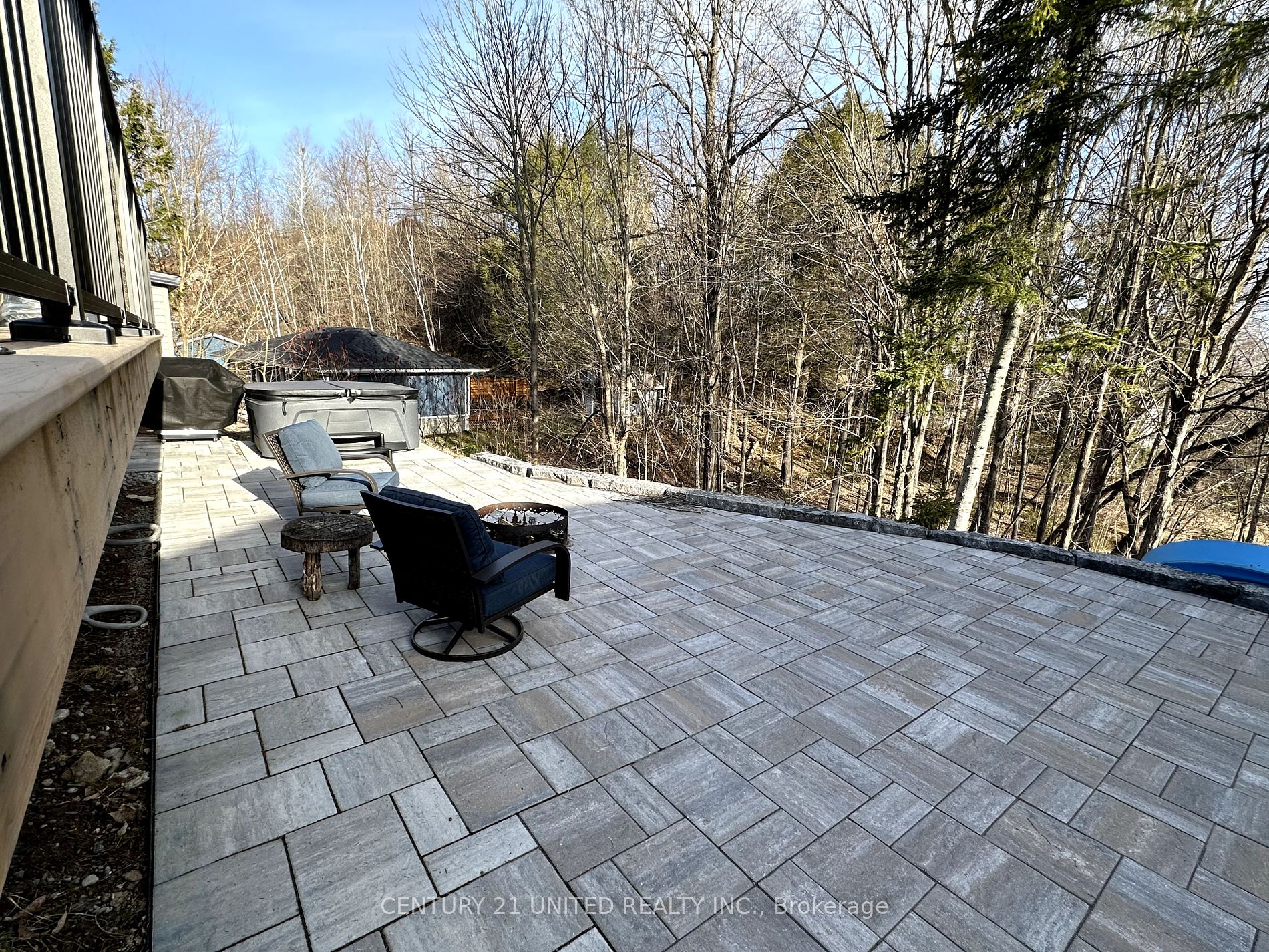24 Cliffside Drive