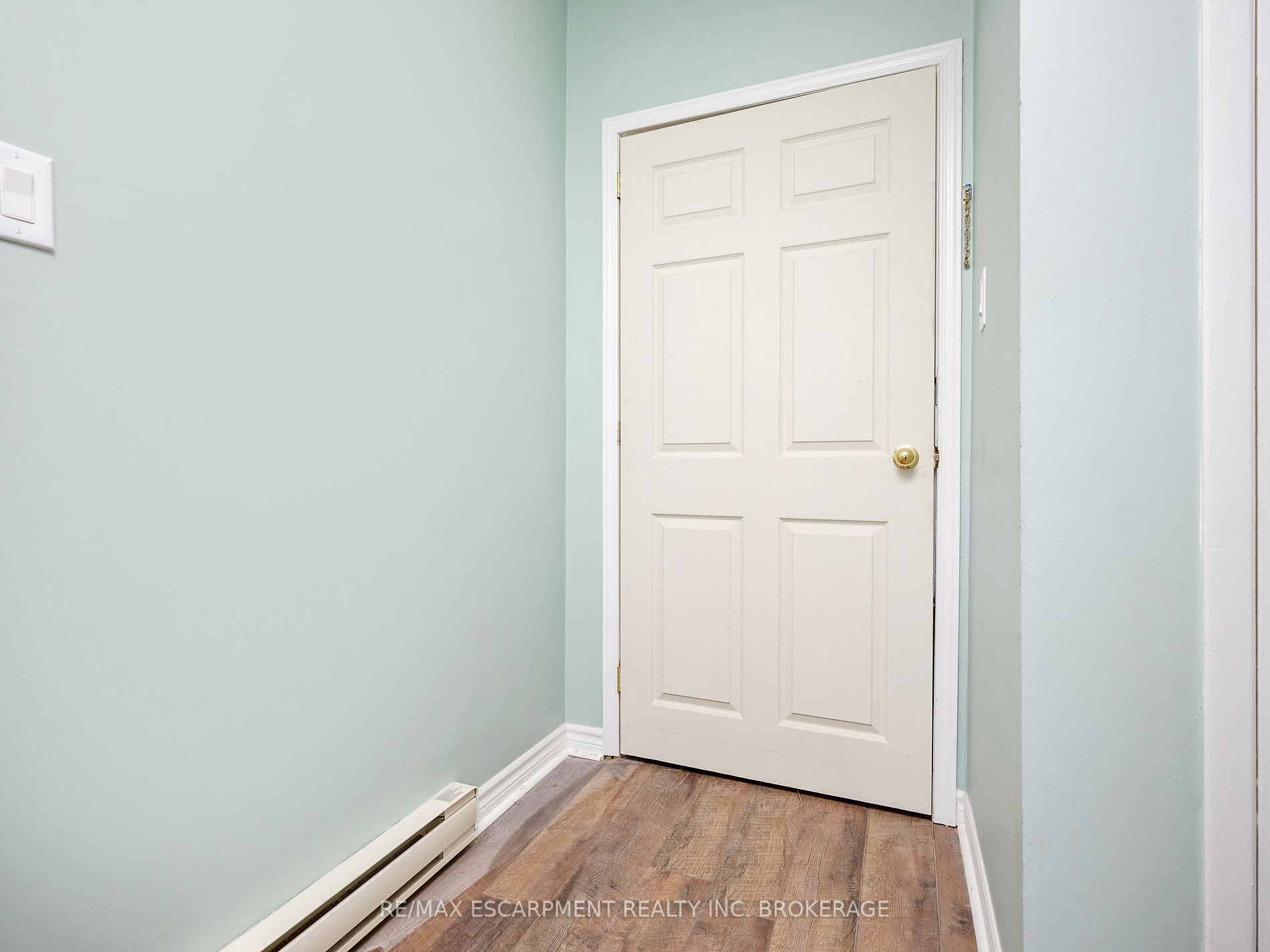 100 Trafalgar Rd