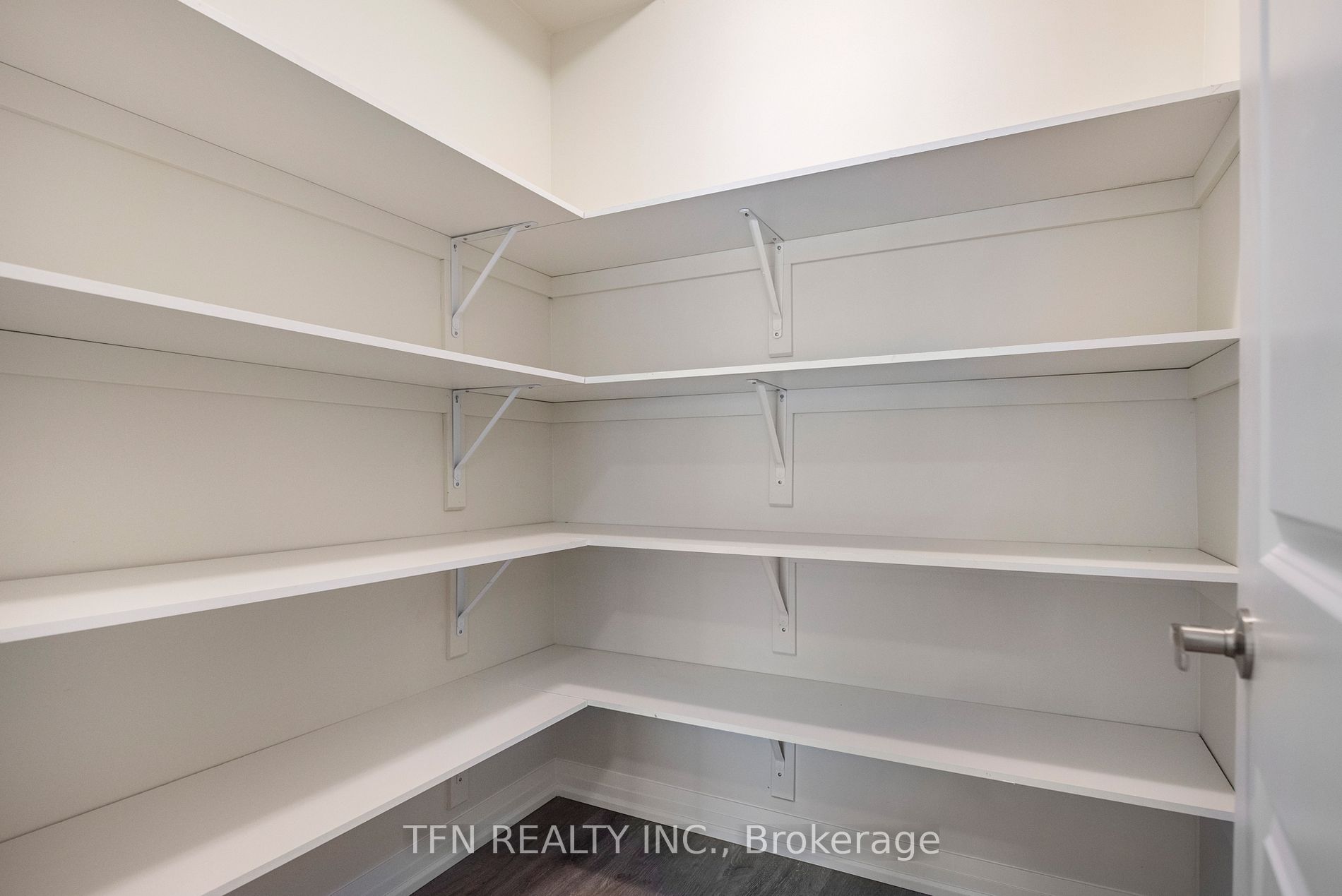 185 Bedrock Dr, #3