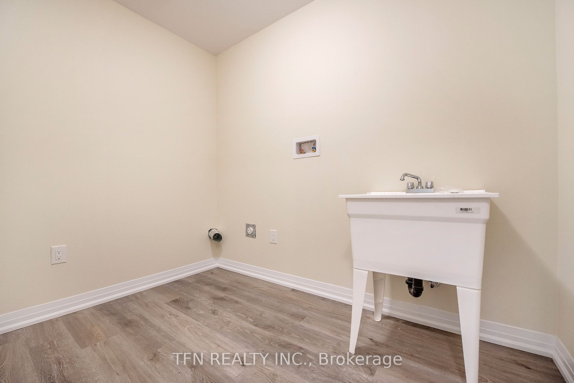 185 Bedrock Dr, #3