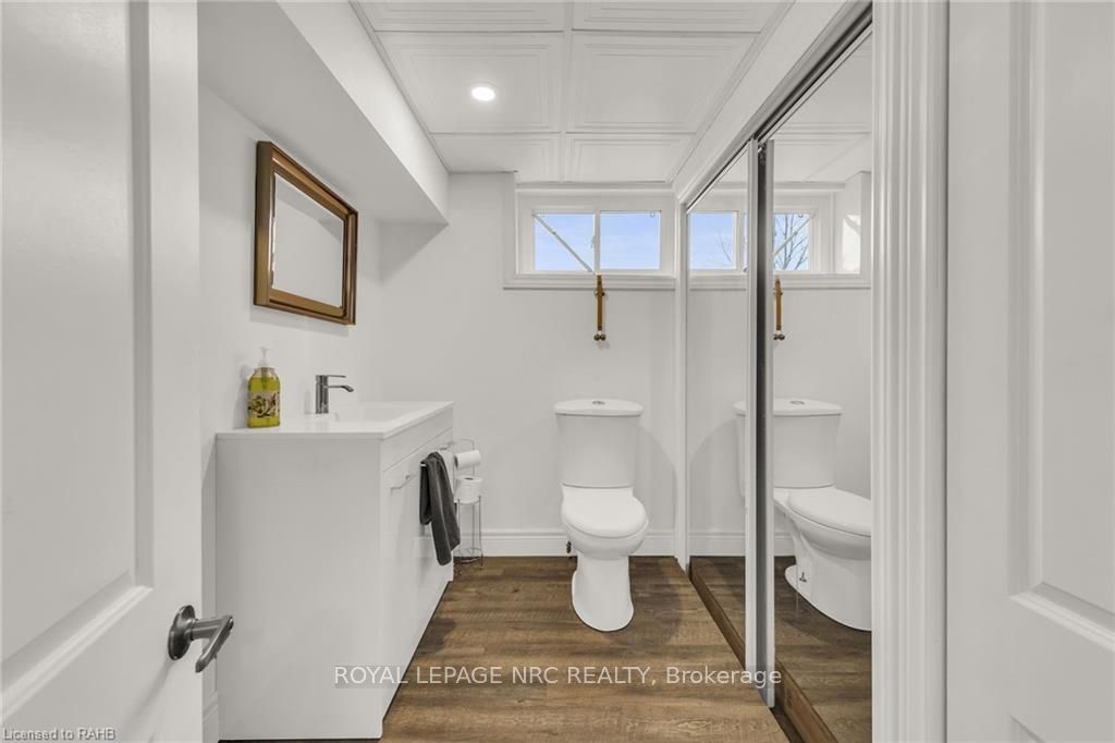 817 Lakeshore Road