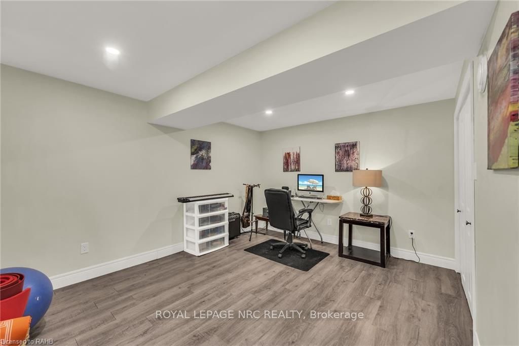 817 Lakeshore Road