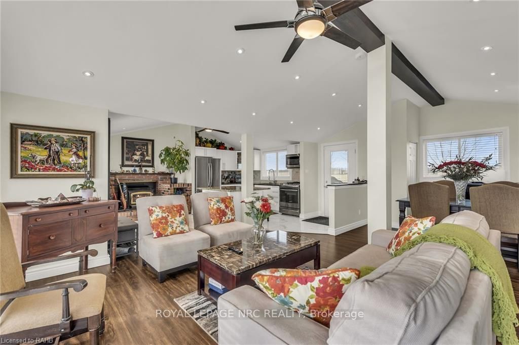 817 Lakeshore Road