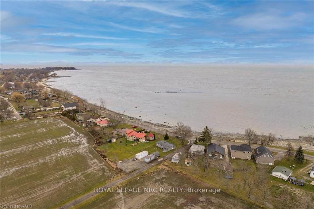 817 Lakeshore Road
