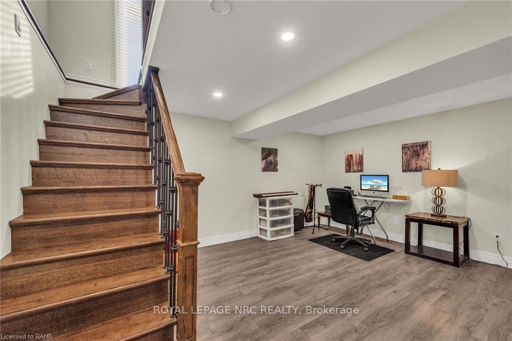 817 Lakeshore Road