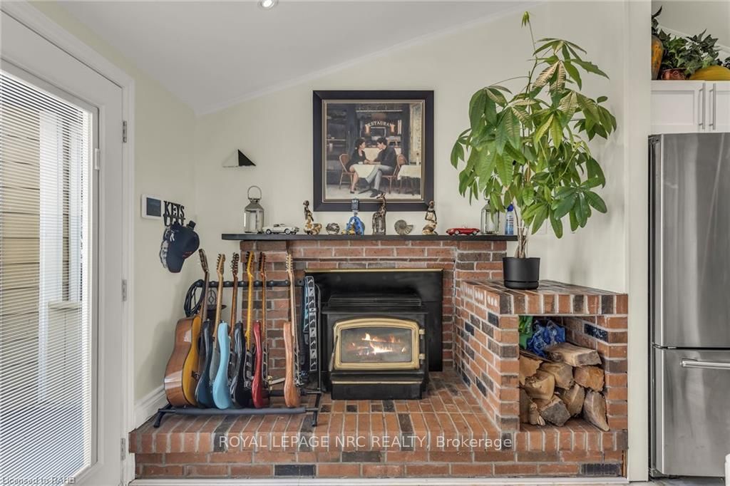 817 Lakeshore Road
