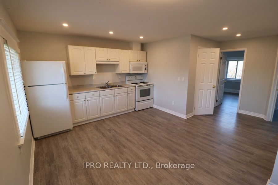 27 Berryman Ave