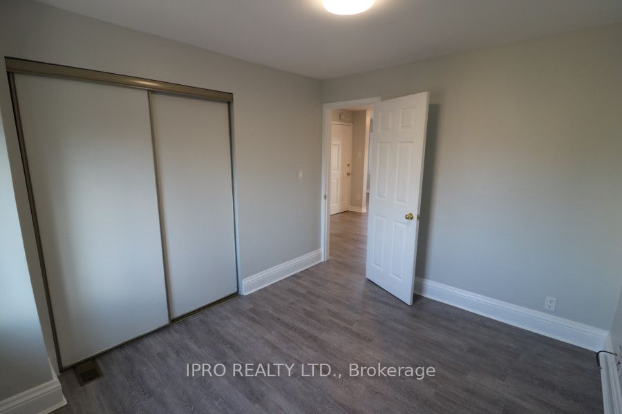27 Berryman Ave