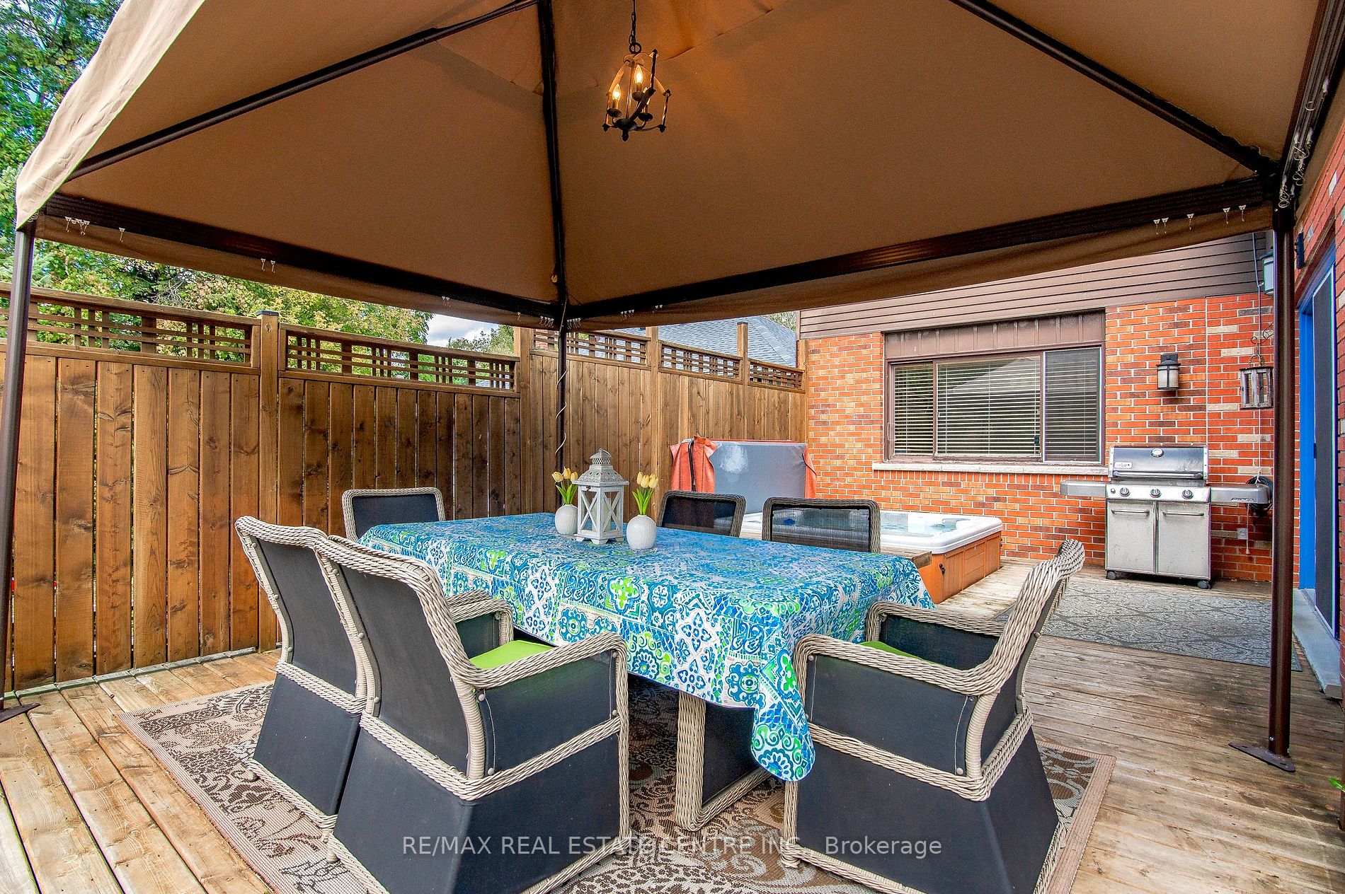 47 Caledonia St