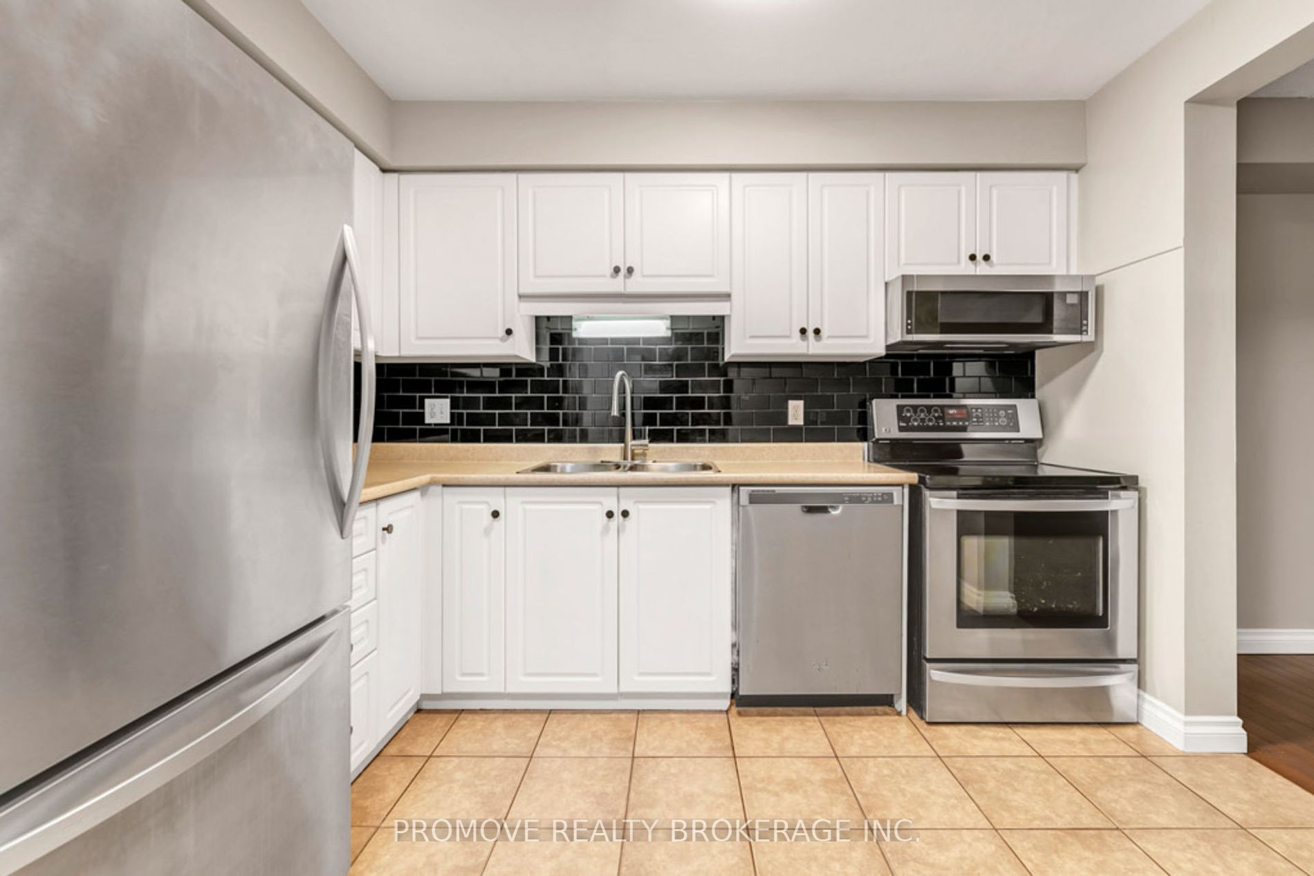 240 London Rd W, #67