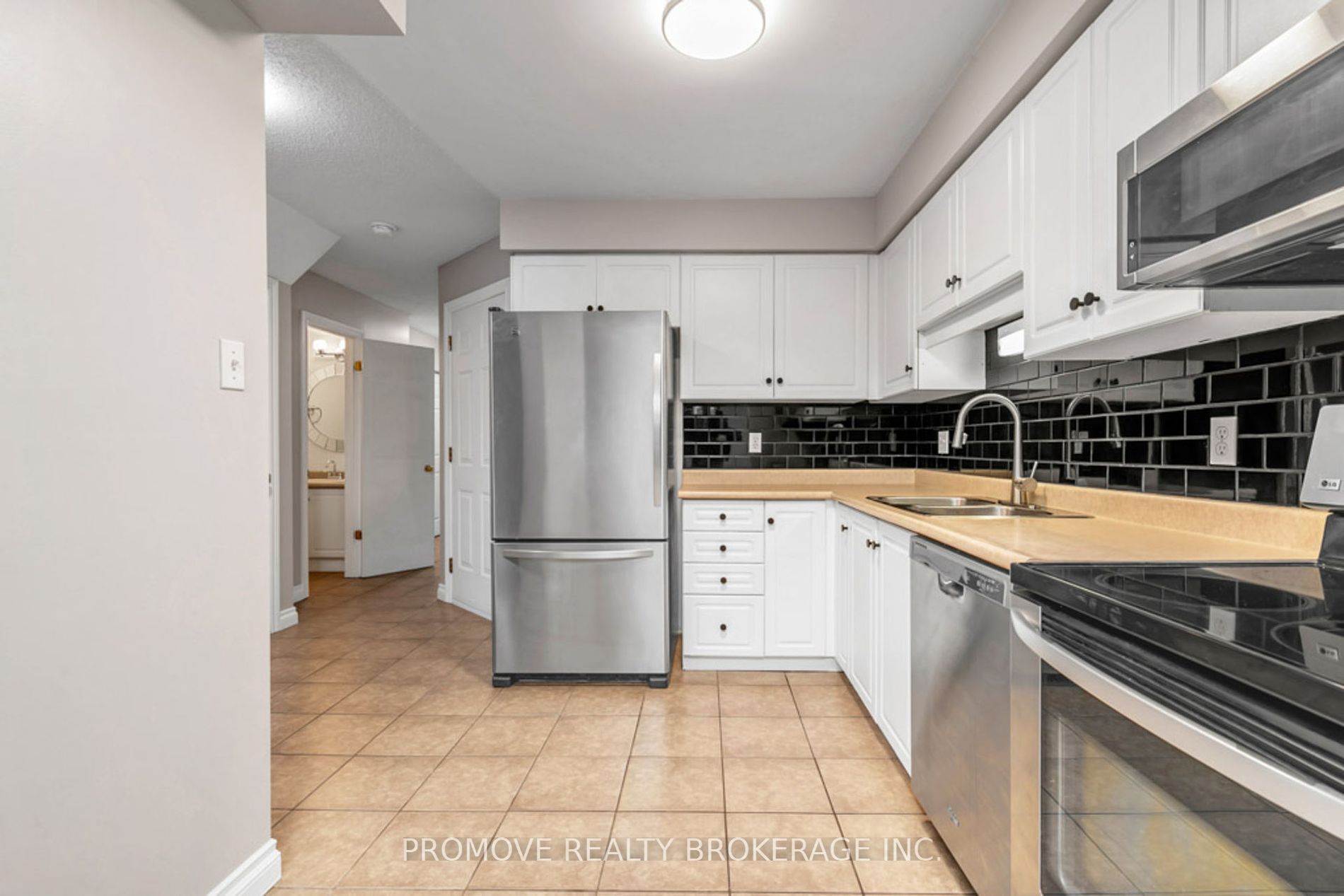 240 London Rd W, #67