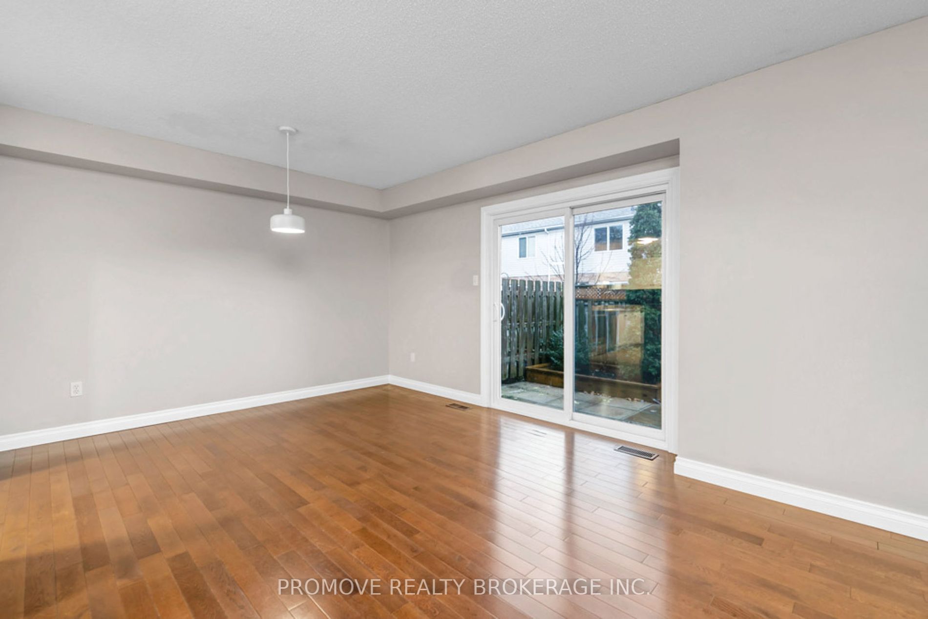 240 London Rd W, #67