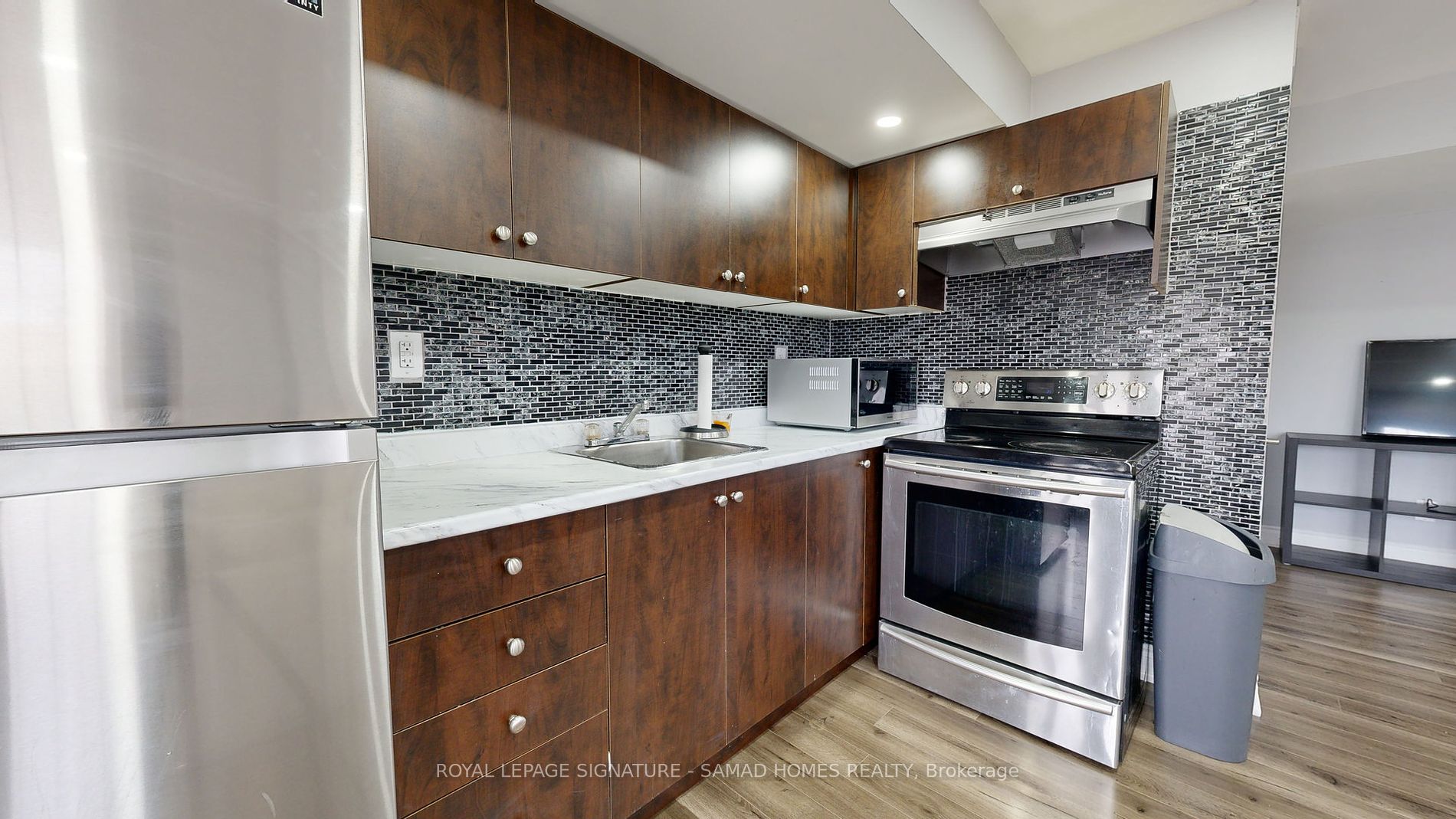 54 Pagebrook Crescent, #Main