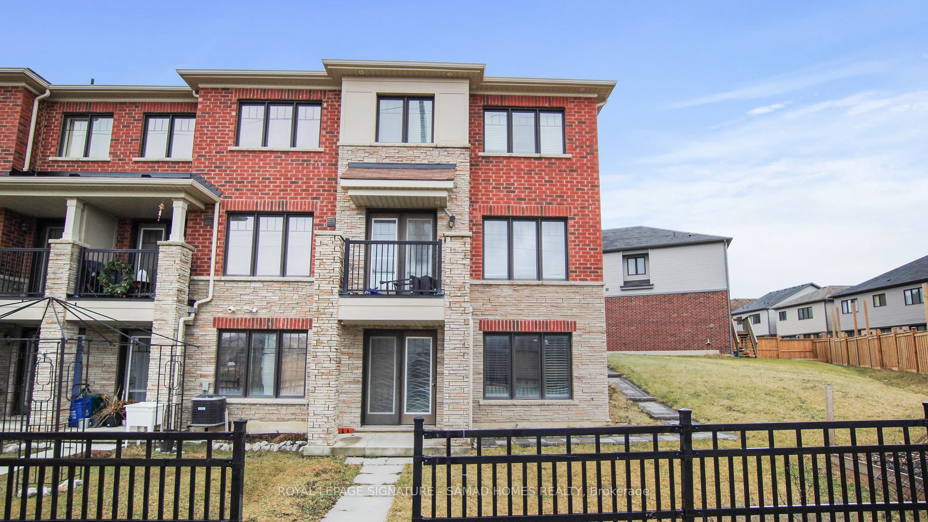 54 Pagebrook Crescent, #Main