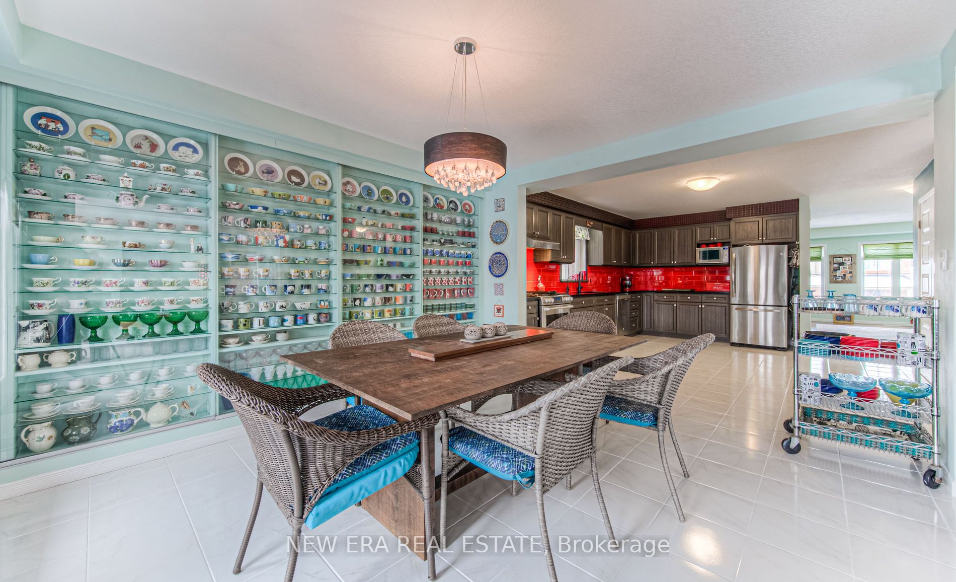 565 Sundew Drive