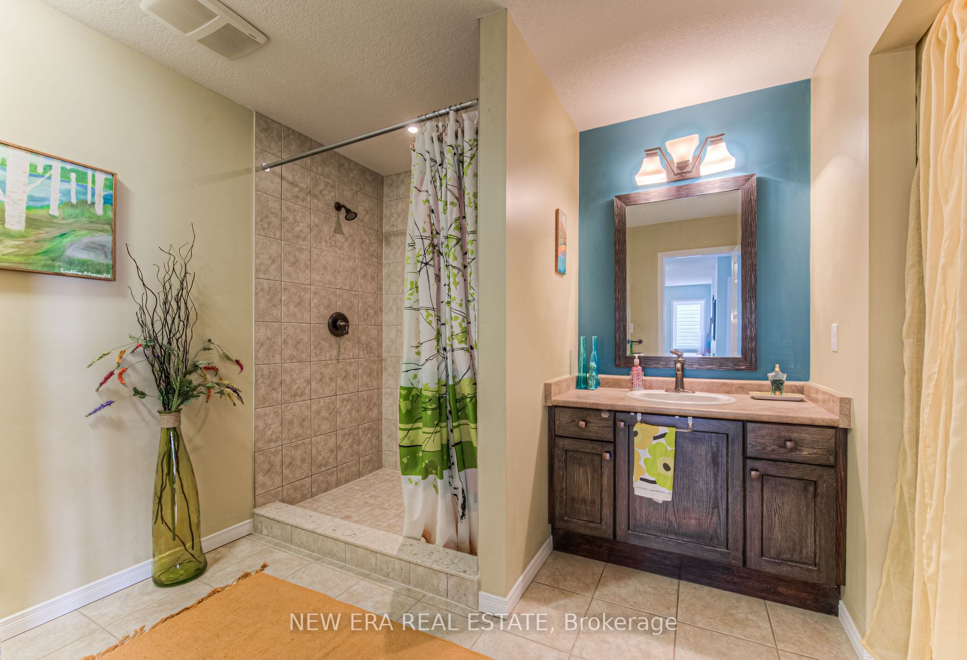 565 Sundew Drive