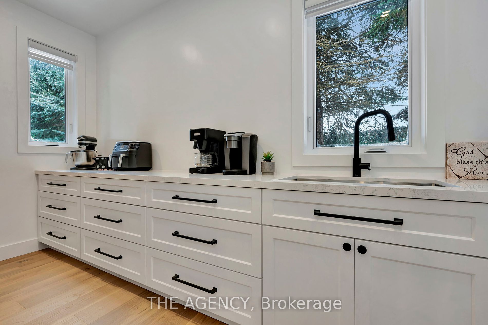 8 Tanager Drive