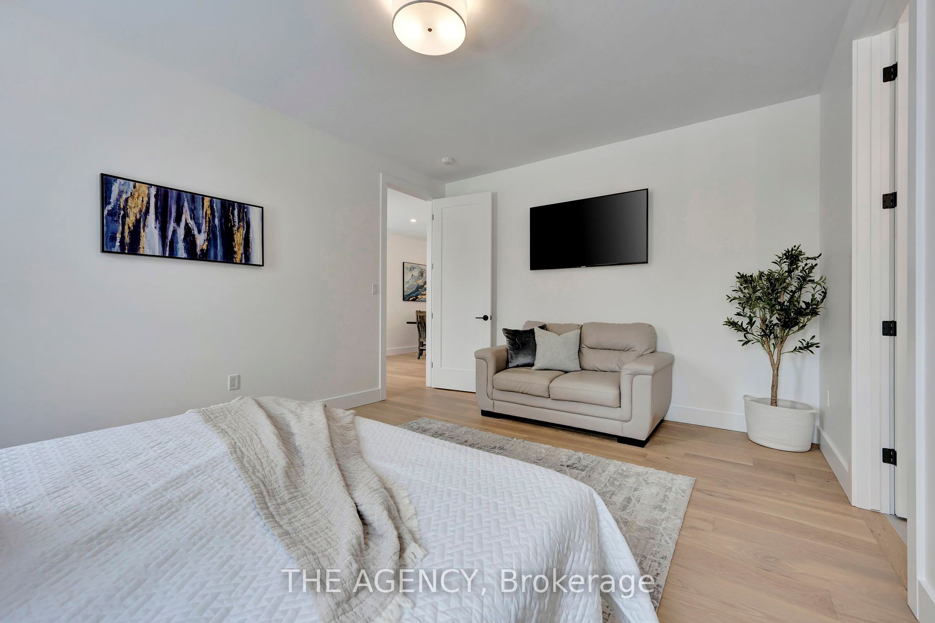 8 Tanager Drive