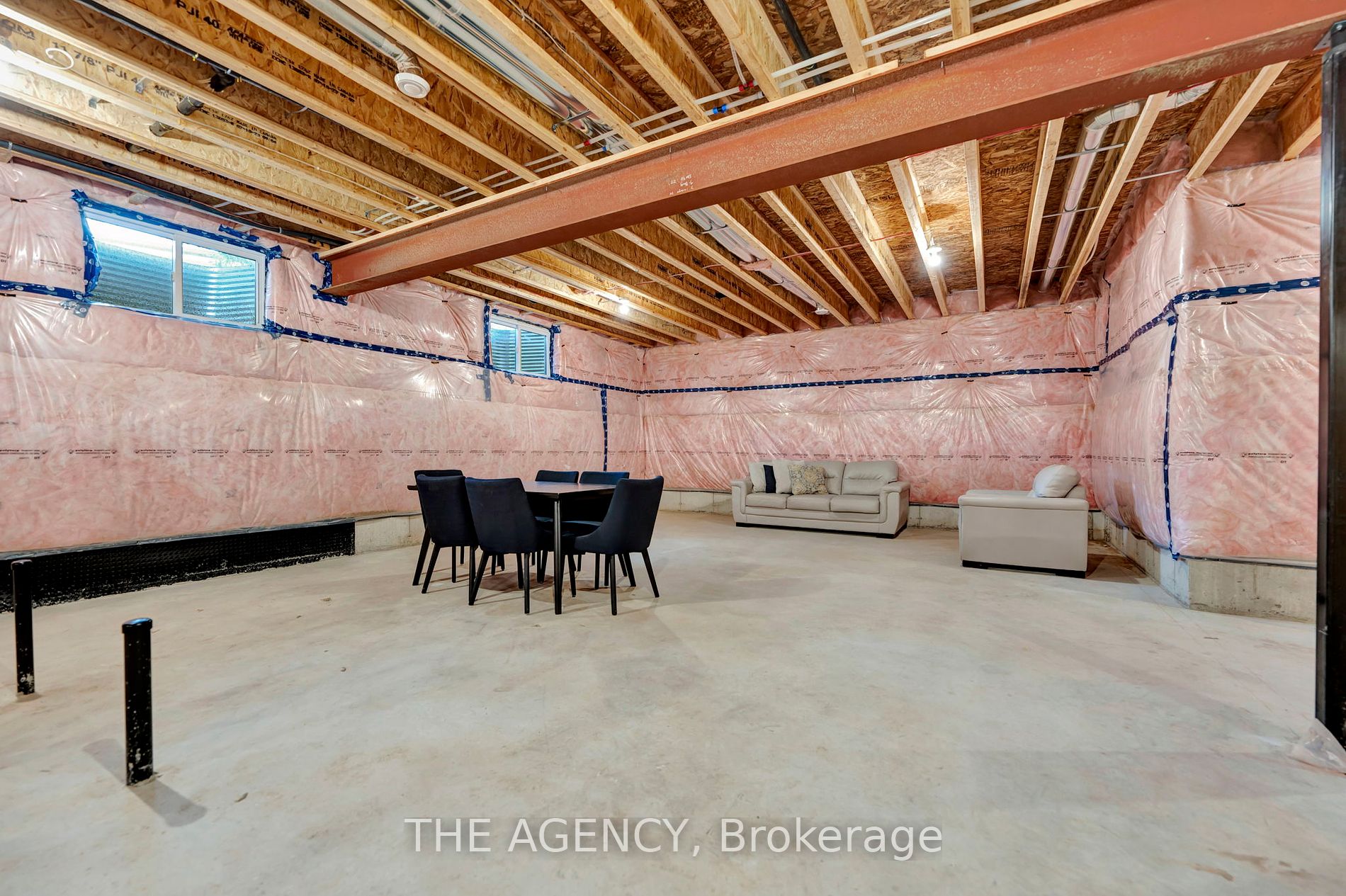 8 Tanager Drive