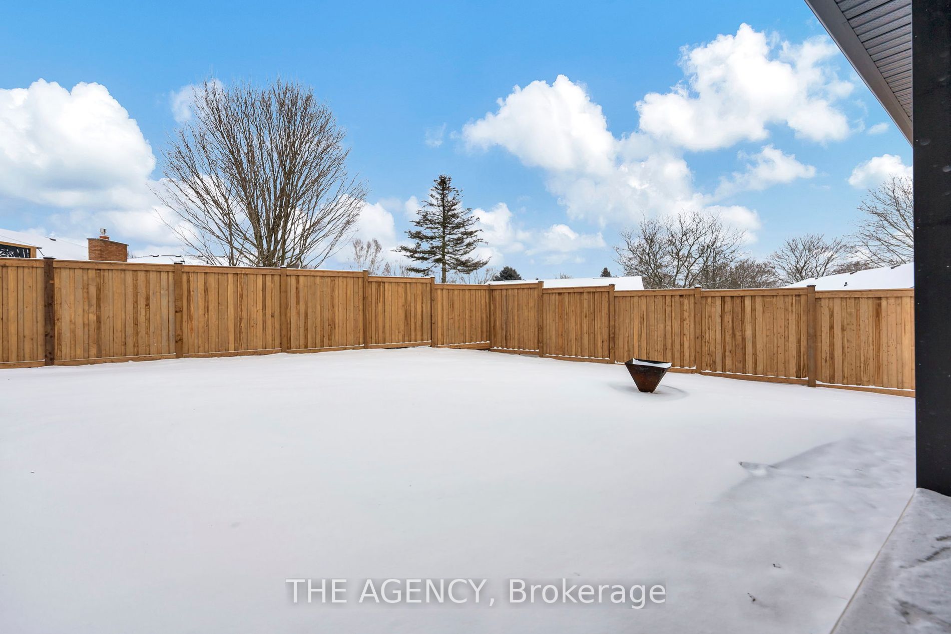 8 Tanager Drive