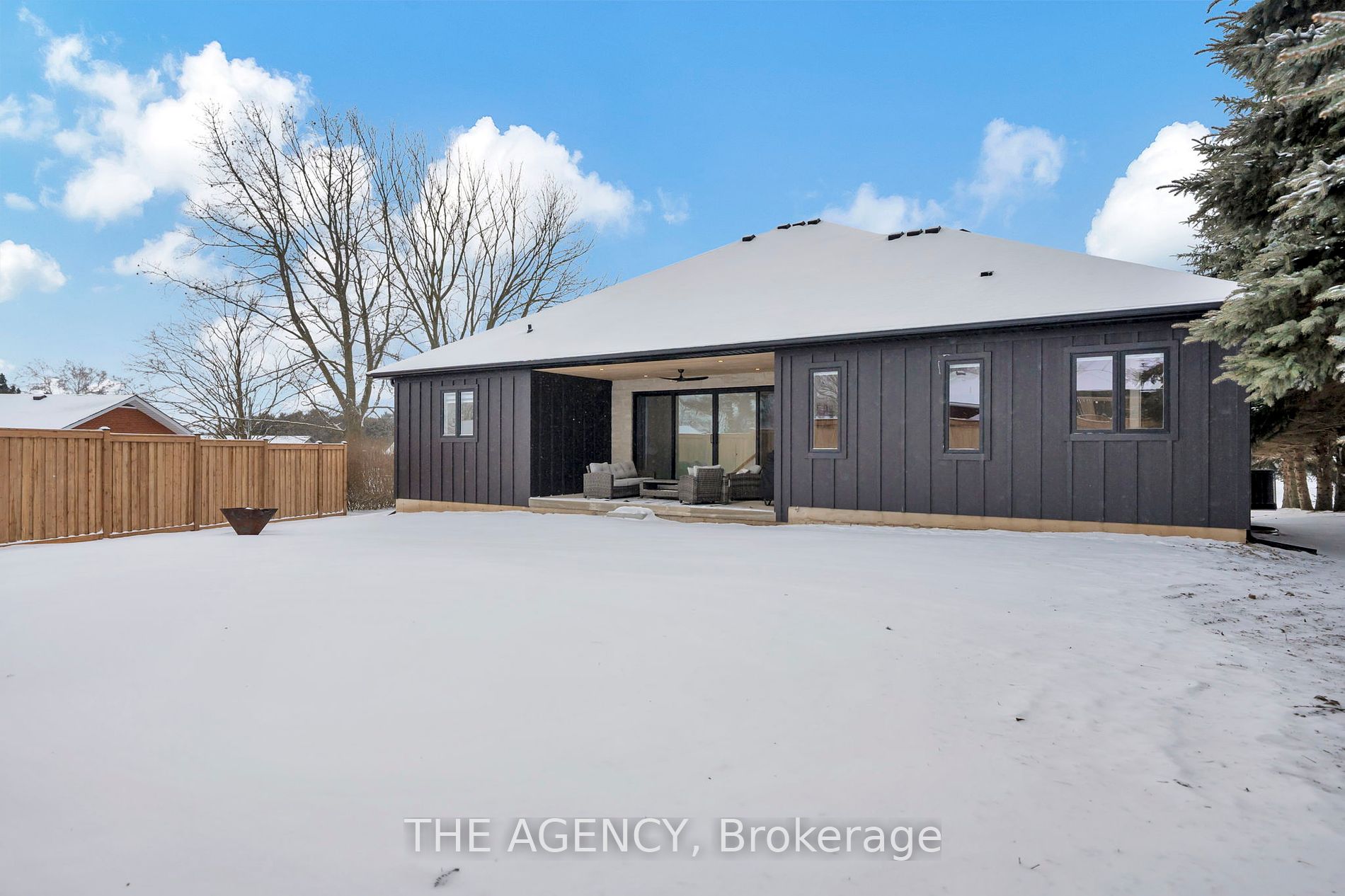 8 Tanager Drive