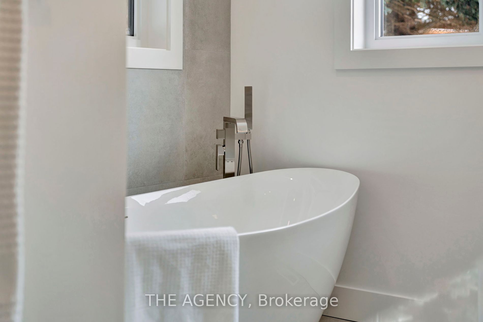 8 Tanager Drive