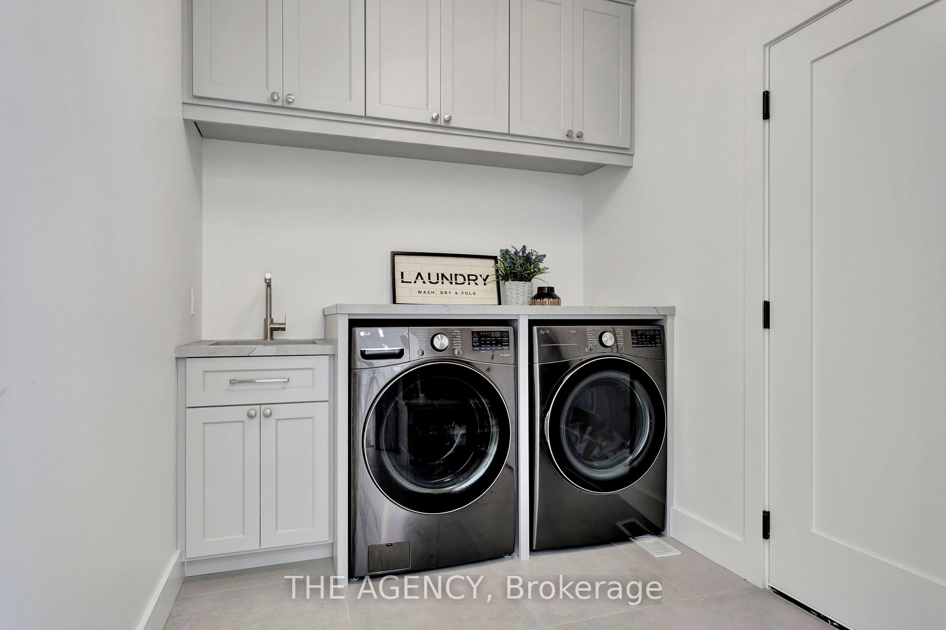 8 Tanager Drive